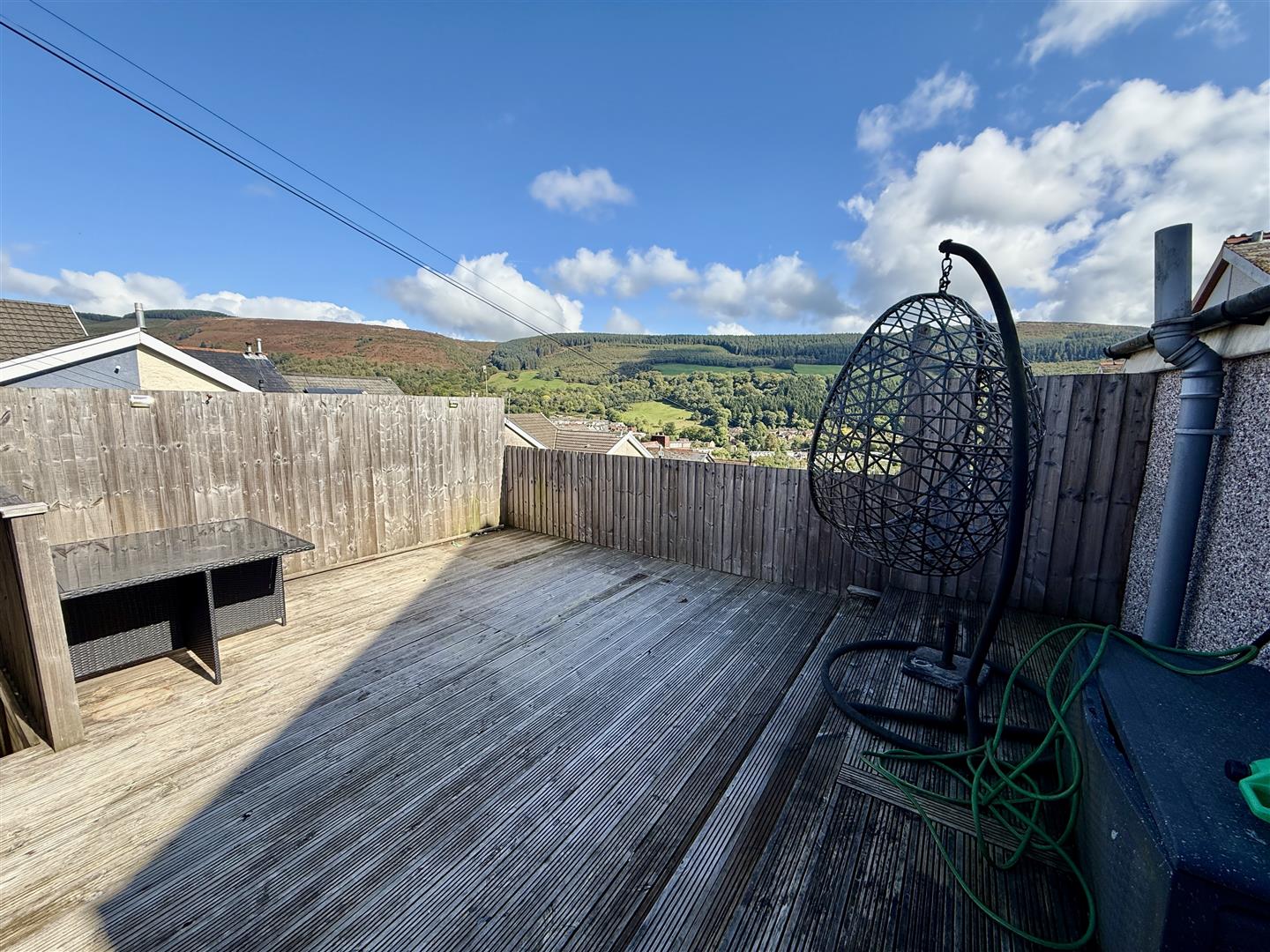 Aberpennar Street, Mountain Ash - 20250924_112531872_iOS.jpg
