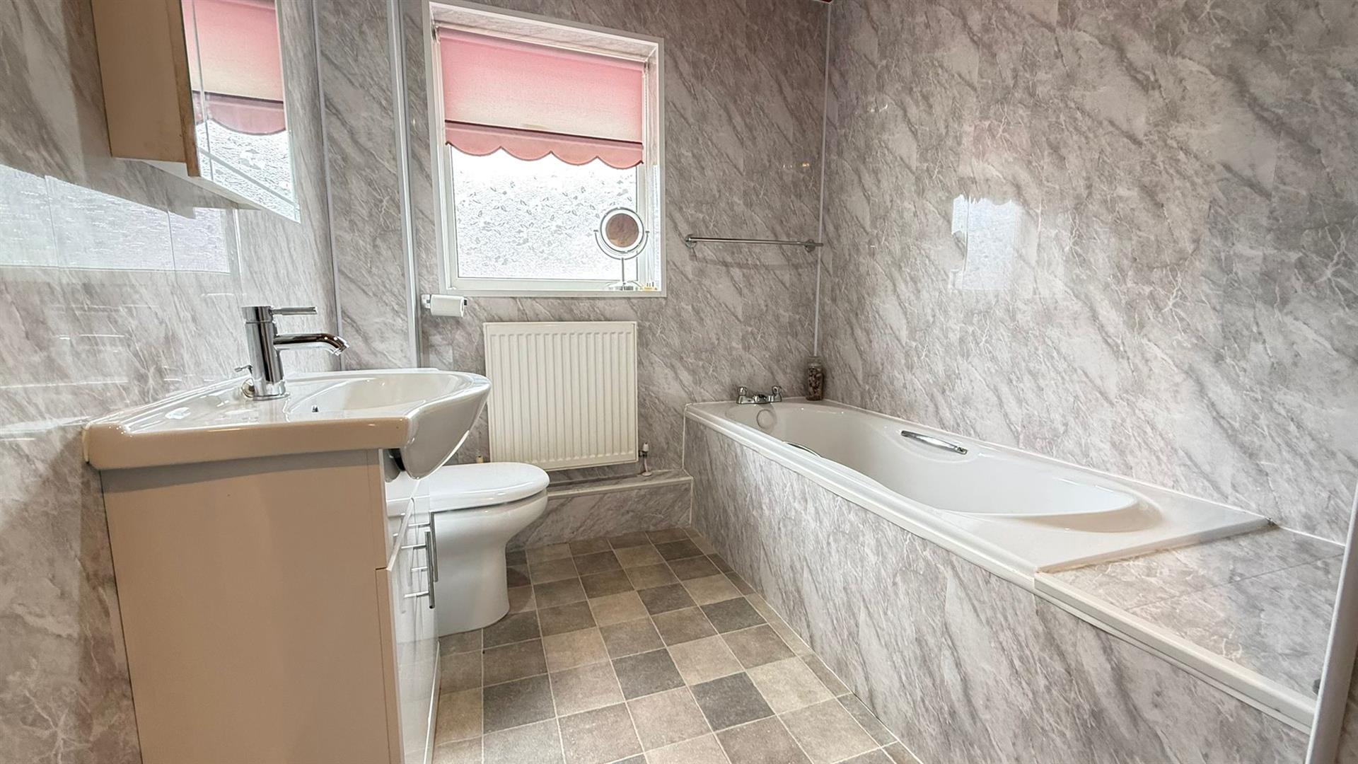 Brynffynon Close, Aberdare - 20260306_162220000_iOS.jpg