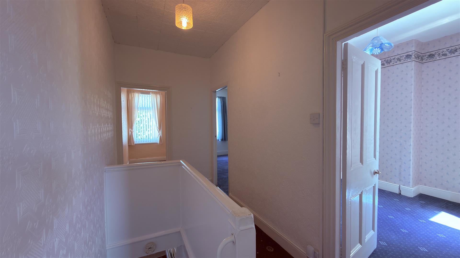 Tudor Terrace, Aberdare - 20260625_122020754_iOS.jpg