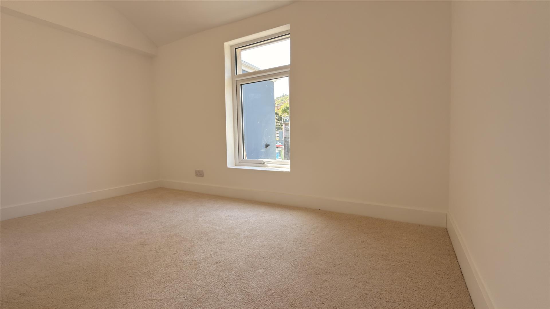 Regent Street, Aberdare - 20260812_114432697_iOS.jpg